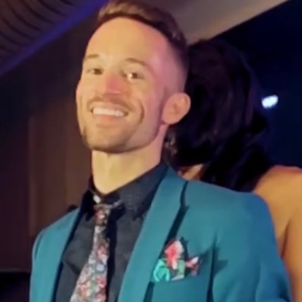 Meet your Posher, Derek!